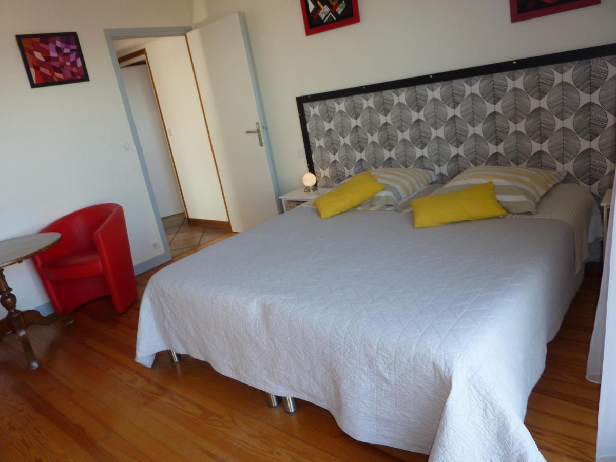 Ferienwohnung Les Terrasses De Bellemoure Cébazat Exterior foto