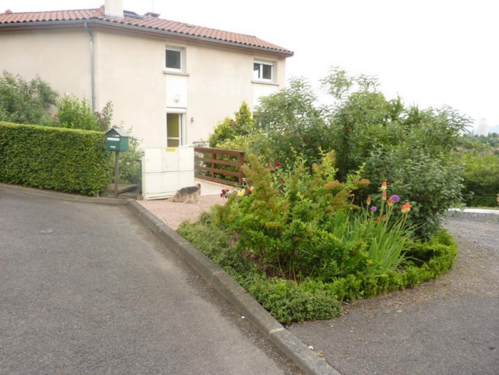 Ferienwohnung Les Terrasses De Bellemoure Cébazat Exterior foto