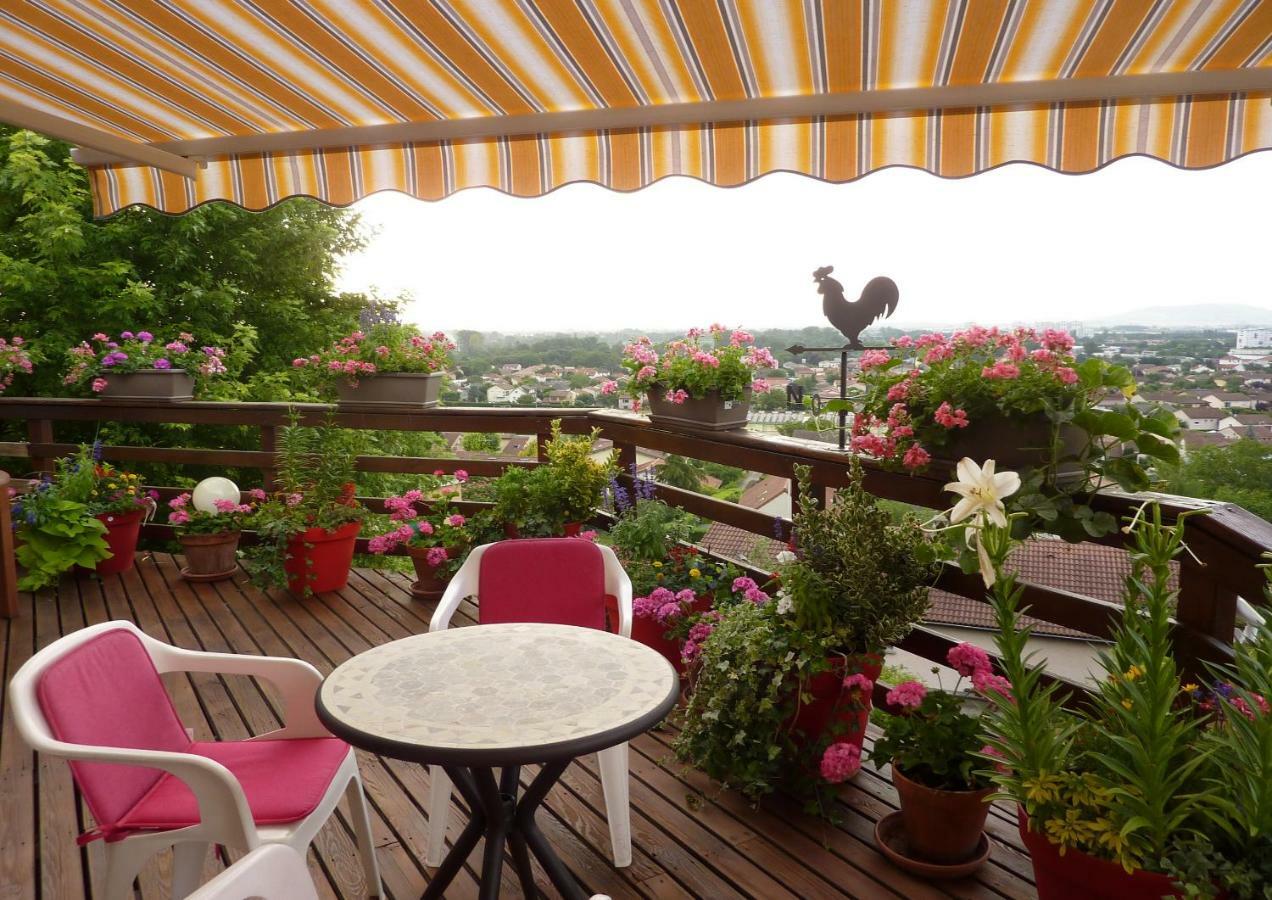Ferienwohnung Les Terrasses De Bellemoure Cébazat Exterior foto