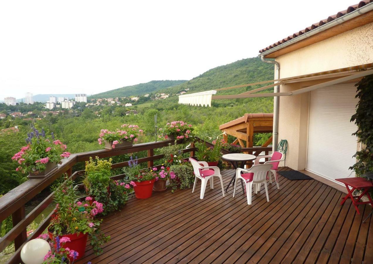 Ferienwohnung Les Terrasses De Bellemoure Cébazat Exterior foto